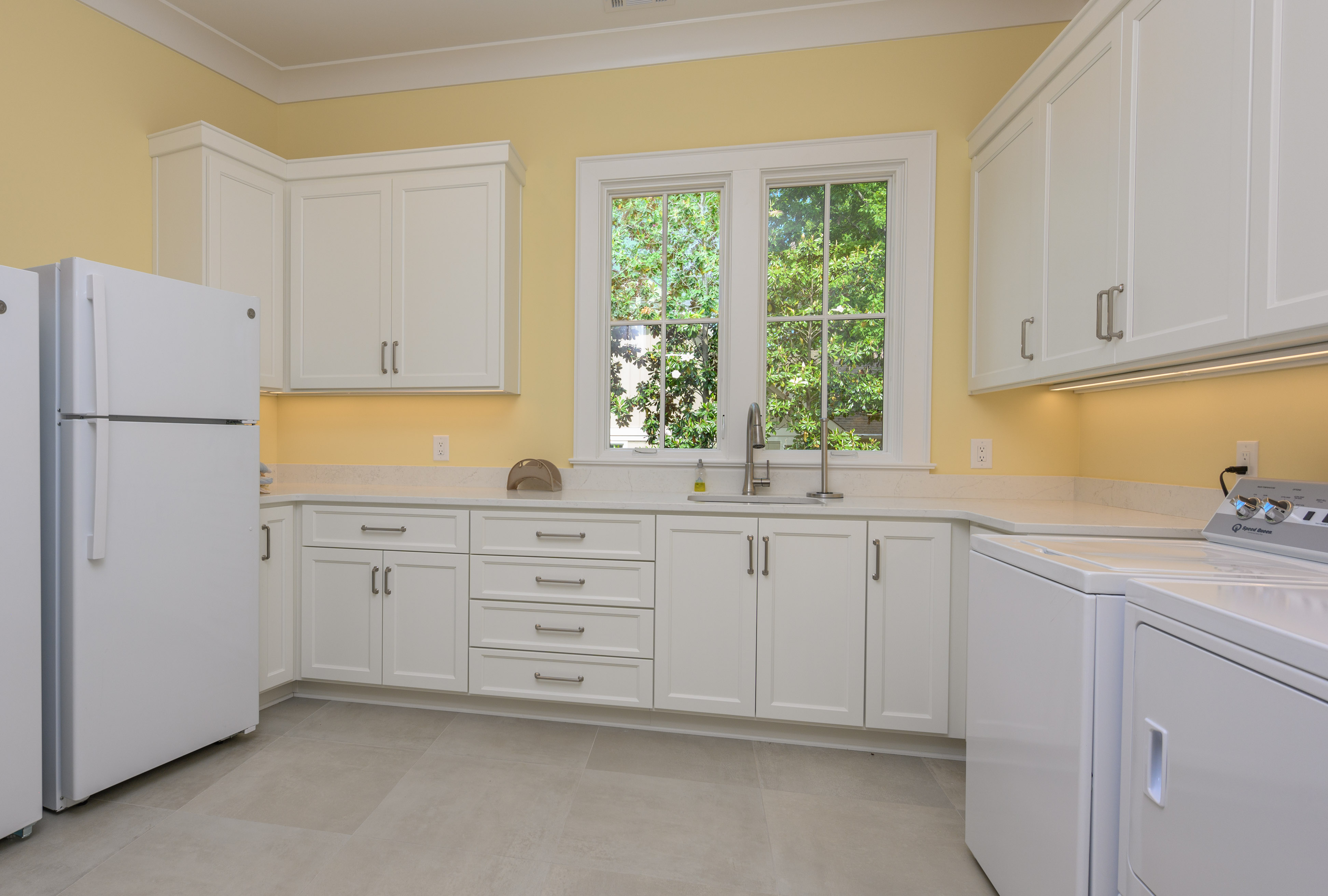 1300 Lake Club Drive image 21